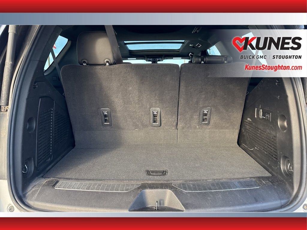 Used 2022 Chevrolet Tahoe Z71 w/ Luxury Package image 36