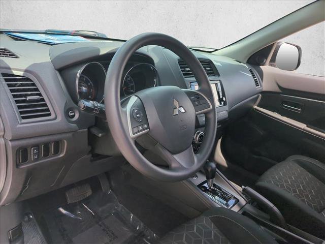 Used 2023 Mitsubishi Outlander Sport ES image 10