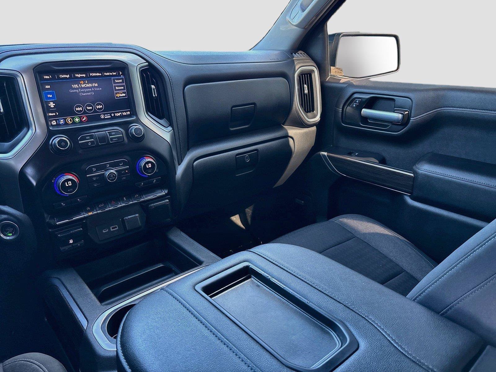 Used 2021 Chevrolet Silverado 1500 RST w/ Convenience Package II AWD/4WD image 23