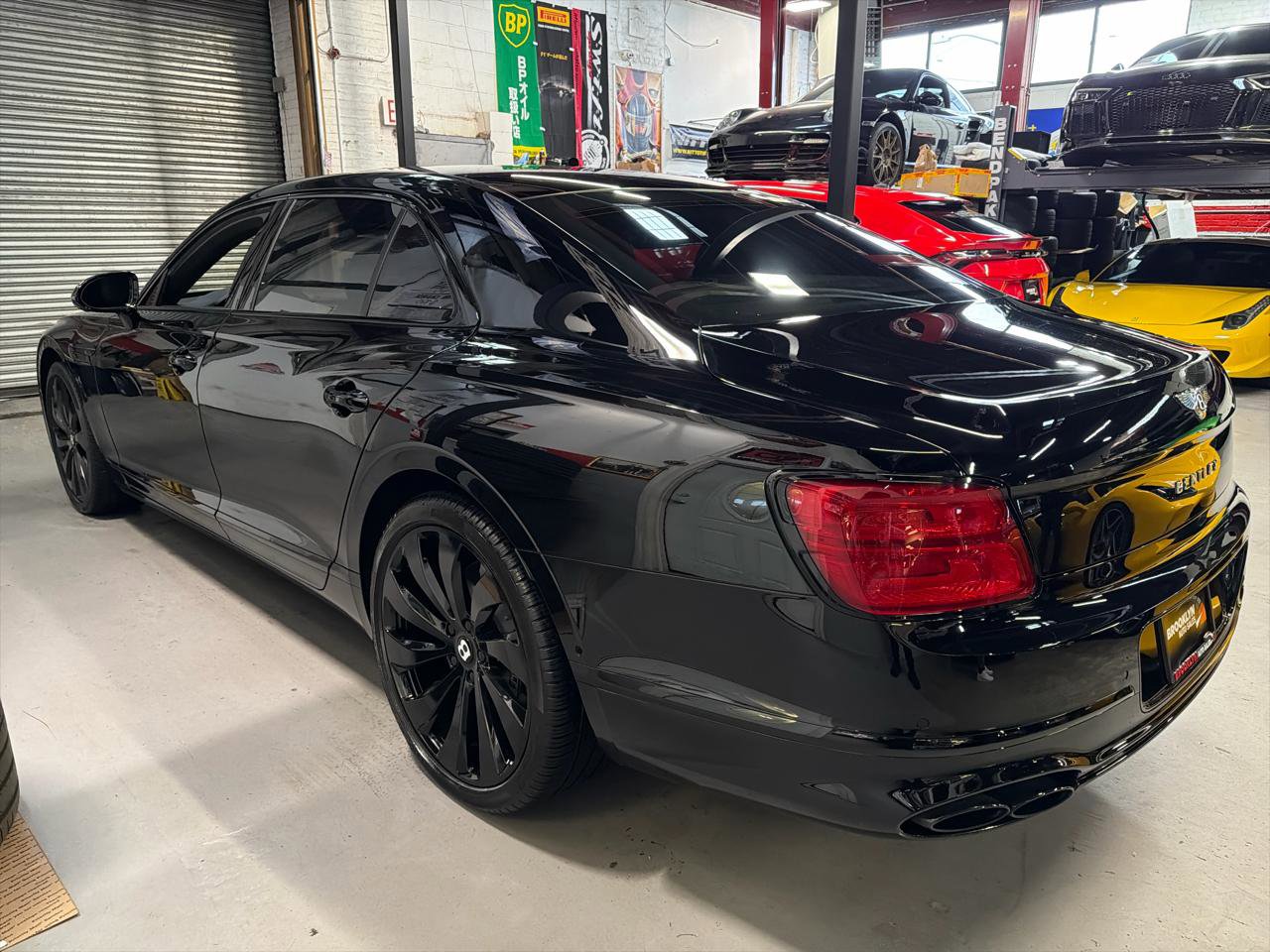 Used 2022 Bentley Flying Spur V8 image 8