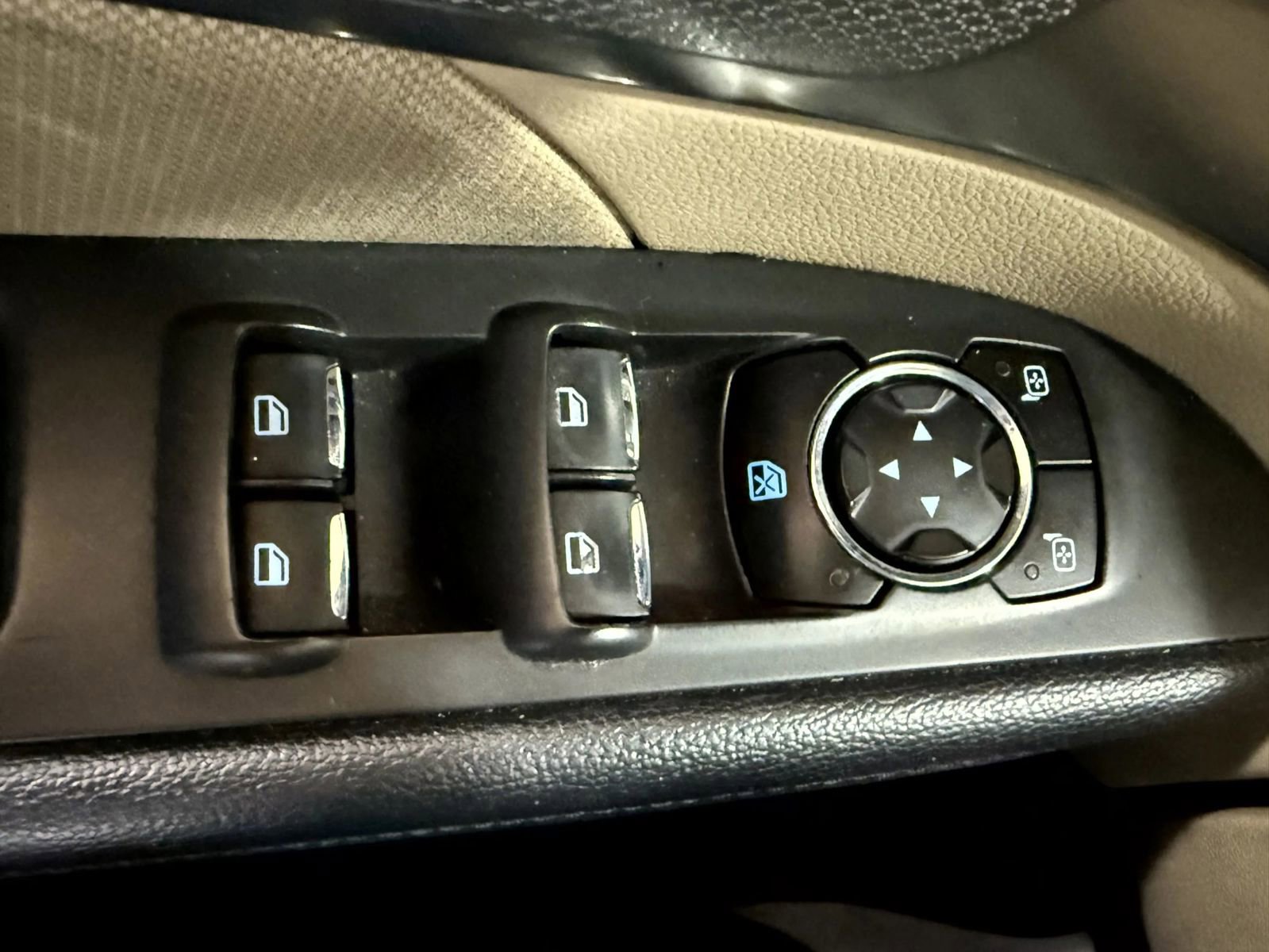 Used 2016 Ford Explorer FWD image 21