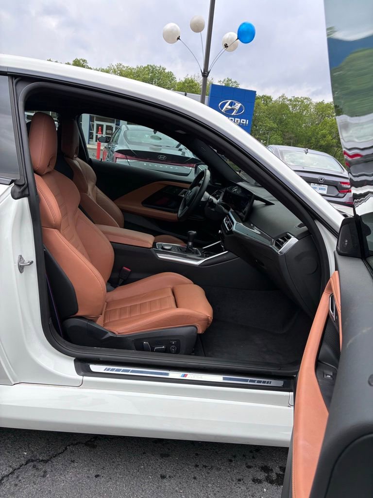 Used 2024 BMW M2 w/ Lighting Package RWD image 17