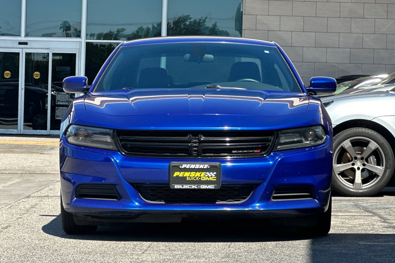 Used 2019 Dodge Charger SXT RWD image 9