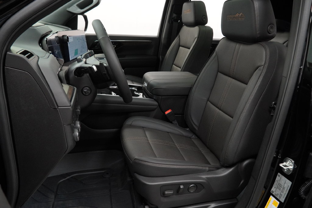 New 2026 Chevrolet Tahoe High Country AWD/4WD image 6