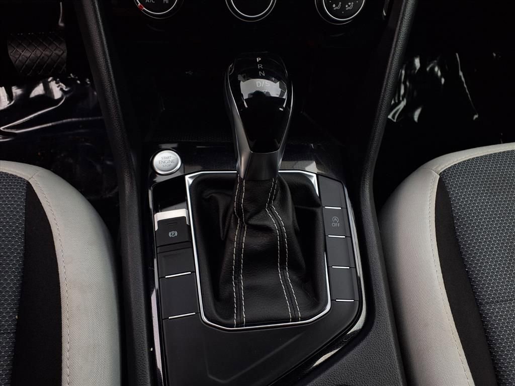 Certified 2025 Volkswagen Taos S image 13