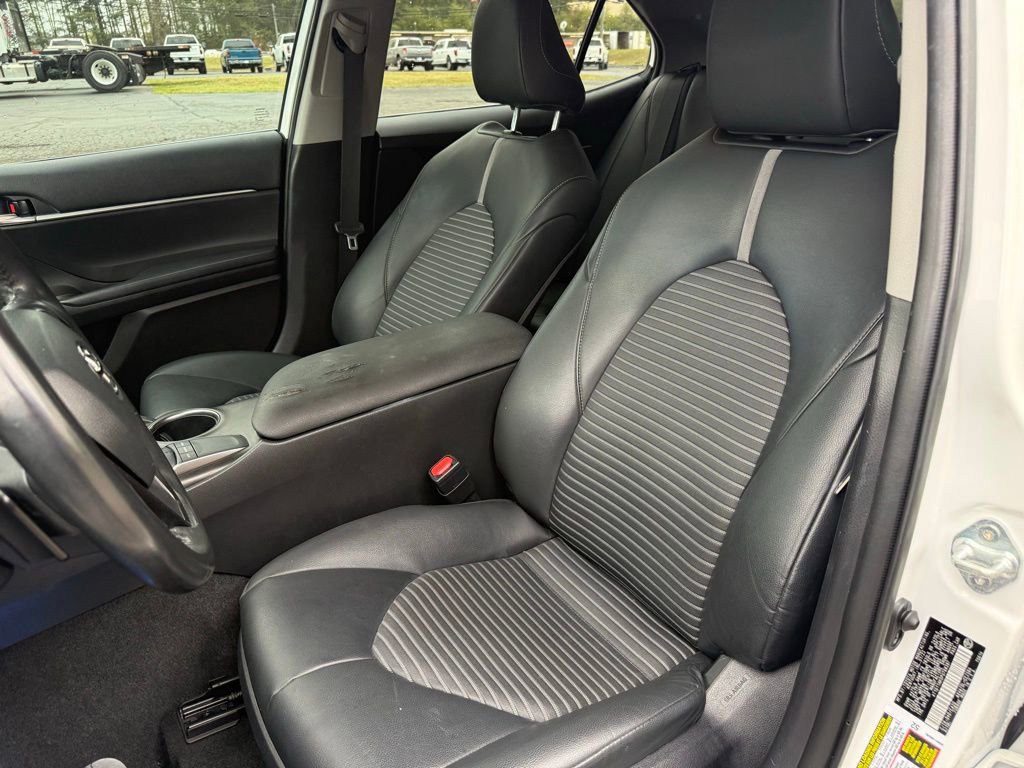 Used 2023 Toyota Camry SE FWD image 18