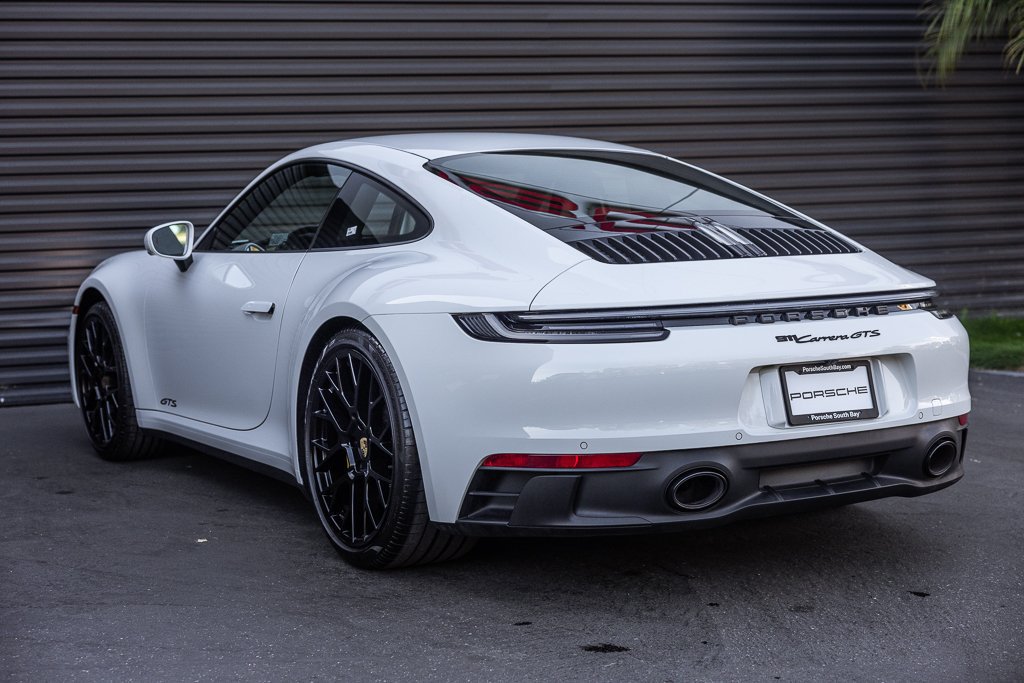 Certified 2024 Porsche 911 Carrera GTS RWD image 3