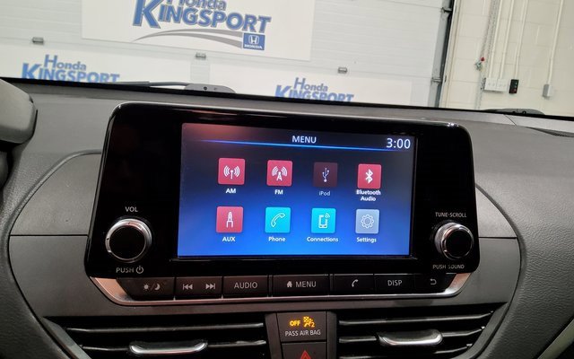 Used 2024 Nissan Altima 2.5 S image 29