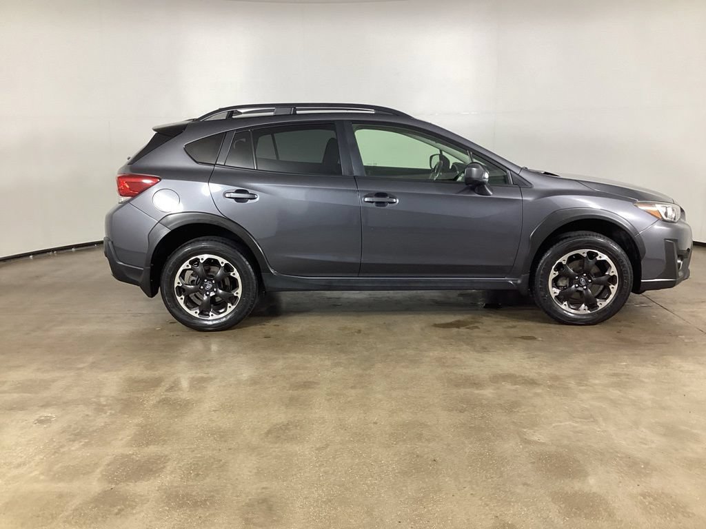 Used 2022 Subaru Crosstrek 2.0i Premium w/ Moonroof Package AWD/4WD image 4