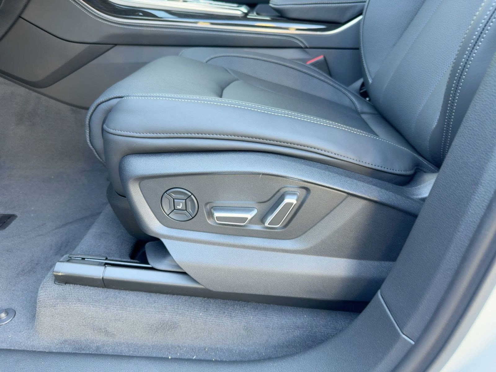 New 2026 Audi Q7 3.0T Prestige image 12