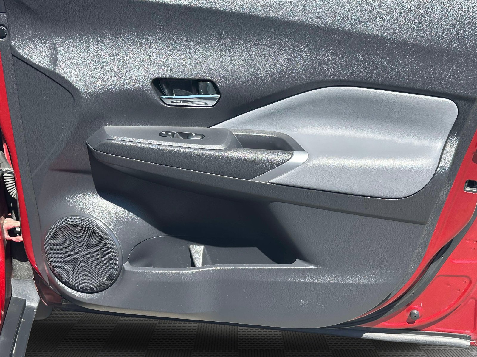 Used 2023 Nissan Kicks SR w/ SR Premium Package image 21