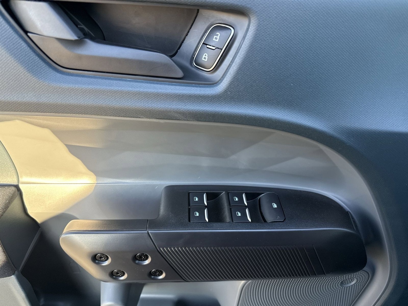 New 2026 Ford Maverick XL image 16