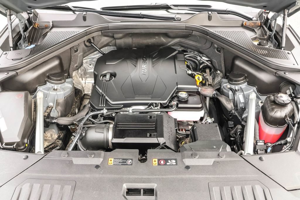 Used 2025 Genesis GV80 2.5T Select image 41