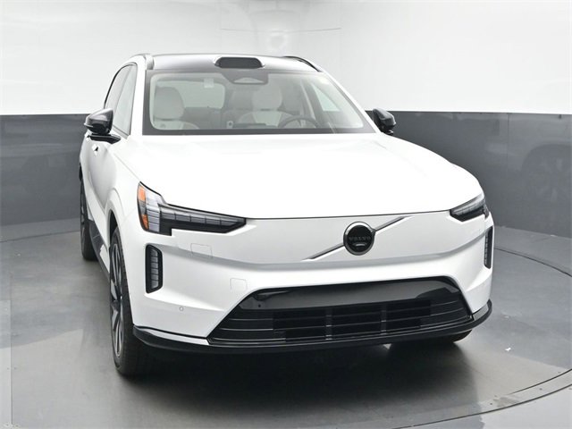 New 2025 Volvo EX90 Plus w/ Protection Package Premier image 2