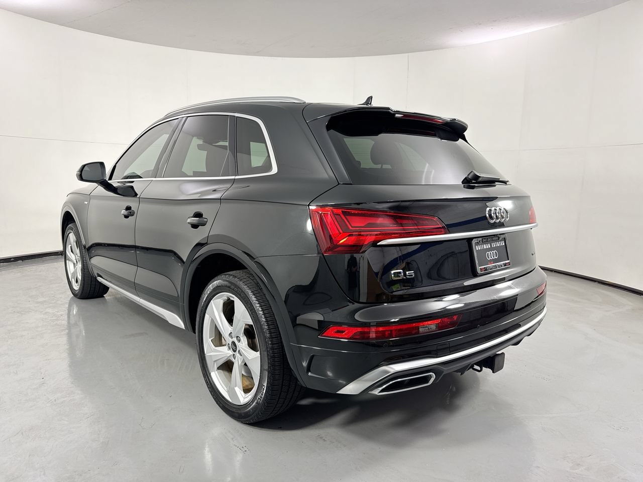 Used 2023 Audi Q5 2.0T Premium Plus w/ Premium Plus Package AWD/4WD image 5