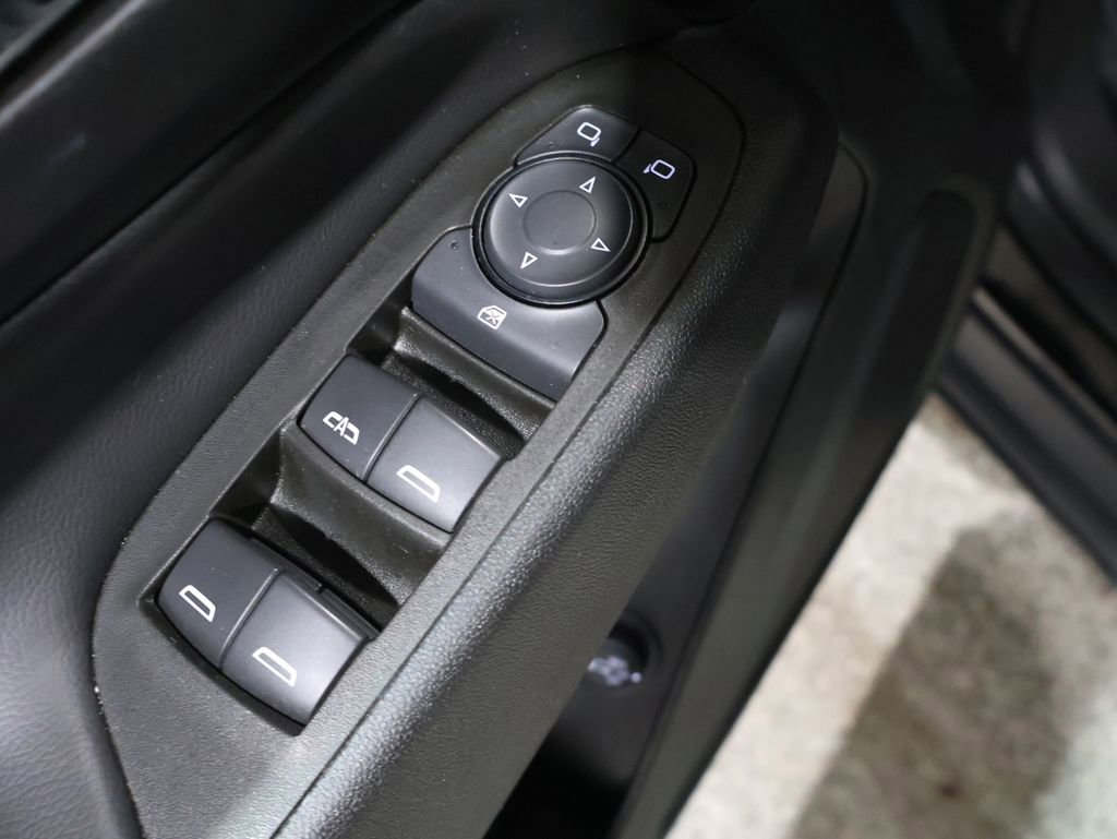 Used 2023 Chevrolet Equinox LT w/ Driver Convenience Package image 13