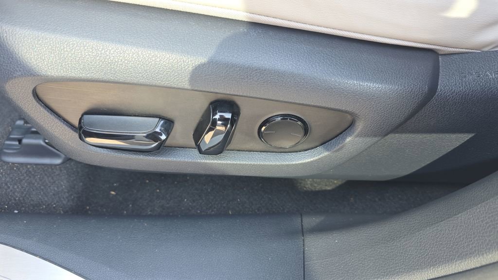 Used 2024 Lexus RX 350 Premium Plus w/ Convenience Package image 15