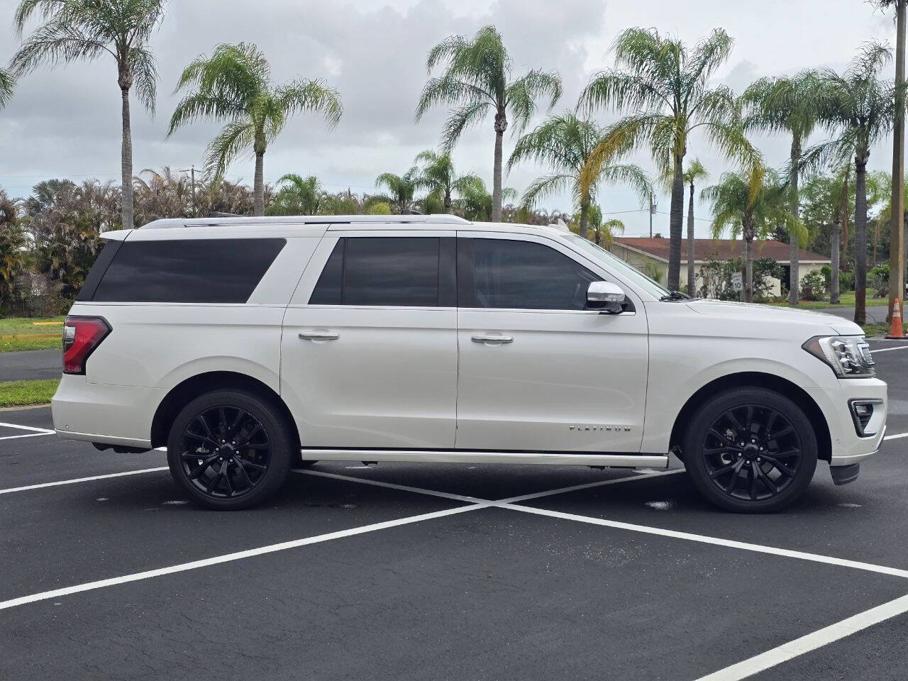 Used 2018 Ford Expedition Max Platinum image 8