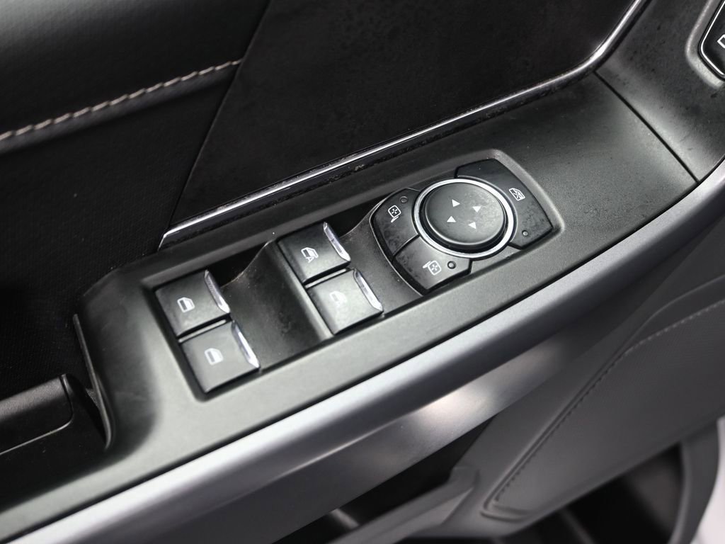 Used 2025 Ford F150 XLT w/ Equipment Group 301A Standard image 12