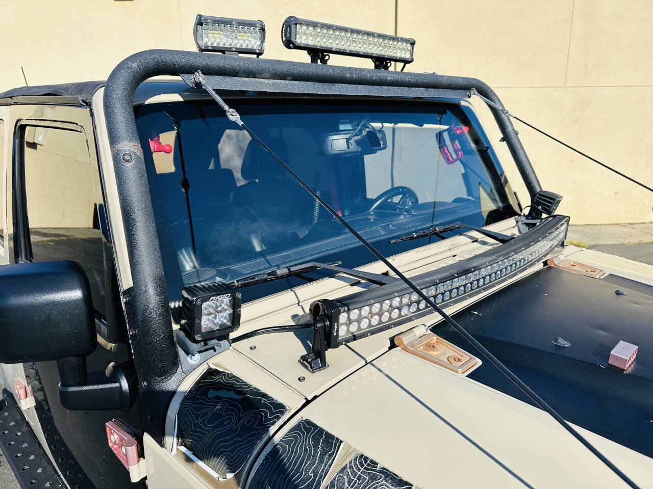 Used 2017 Jeep Wrangler Unlimited Rubicon image 9