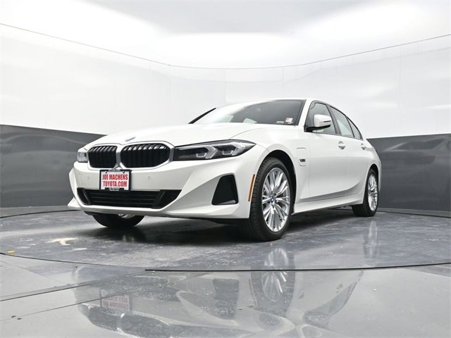 Used 2023 BMW 330e xDrive 330e xDrive w/ Premium Package image 29