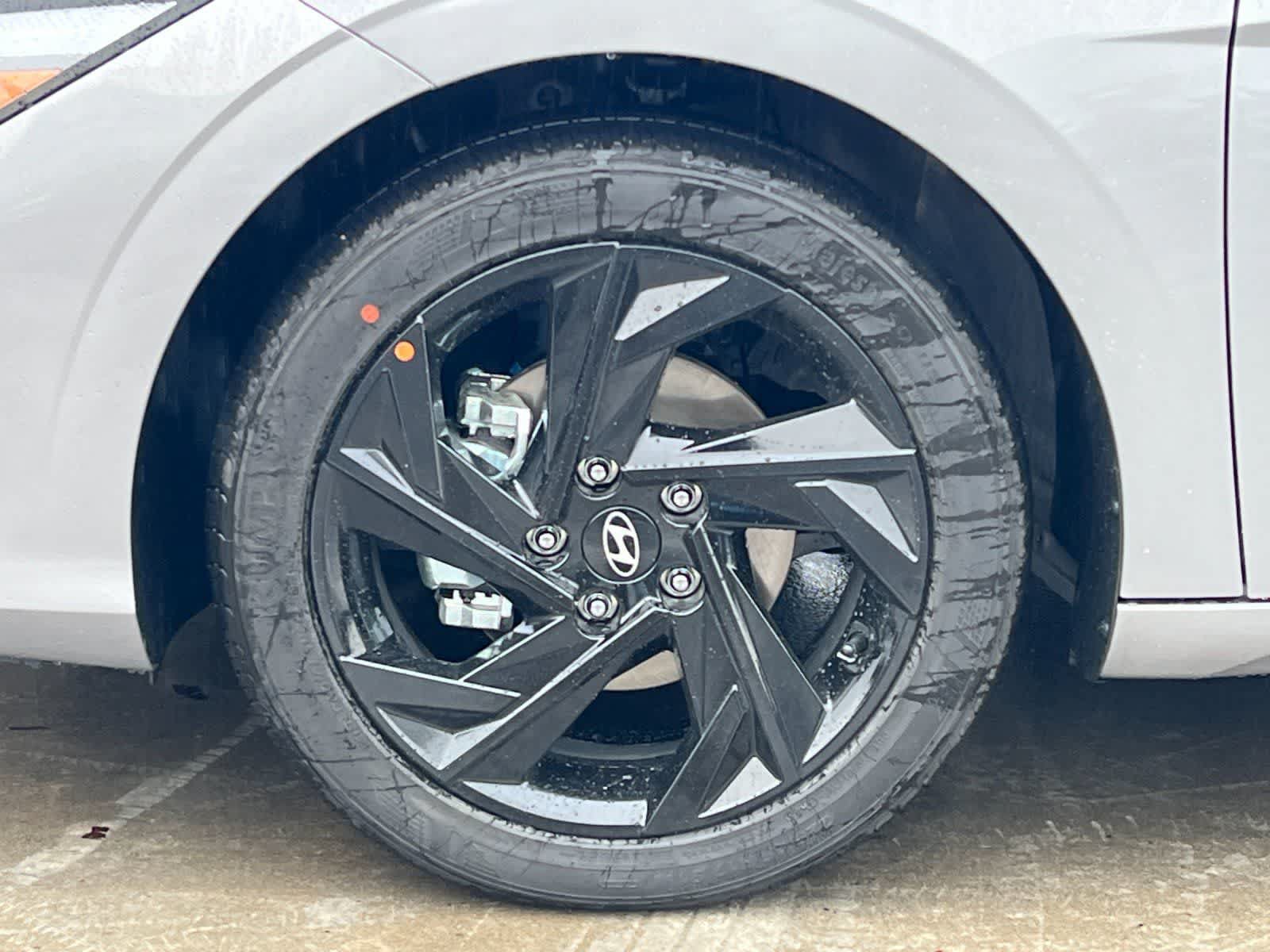 New 2026 Hyundai Elantra Sport FWD image 25