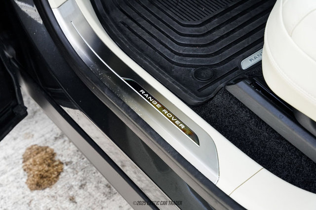 Used 2025 Land Rover Range Rover Long Wheelbase SE image 57