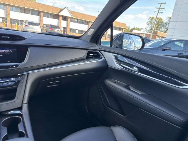Certified 2024 Cadillac XT5 Premium Luxury w/ LPO, Floor Liner Package AWD/4WD image 65
