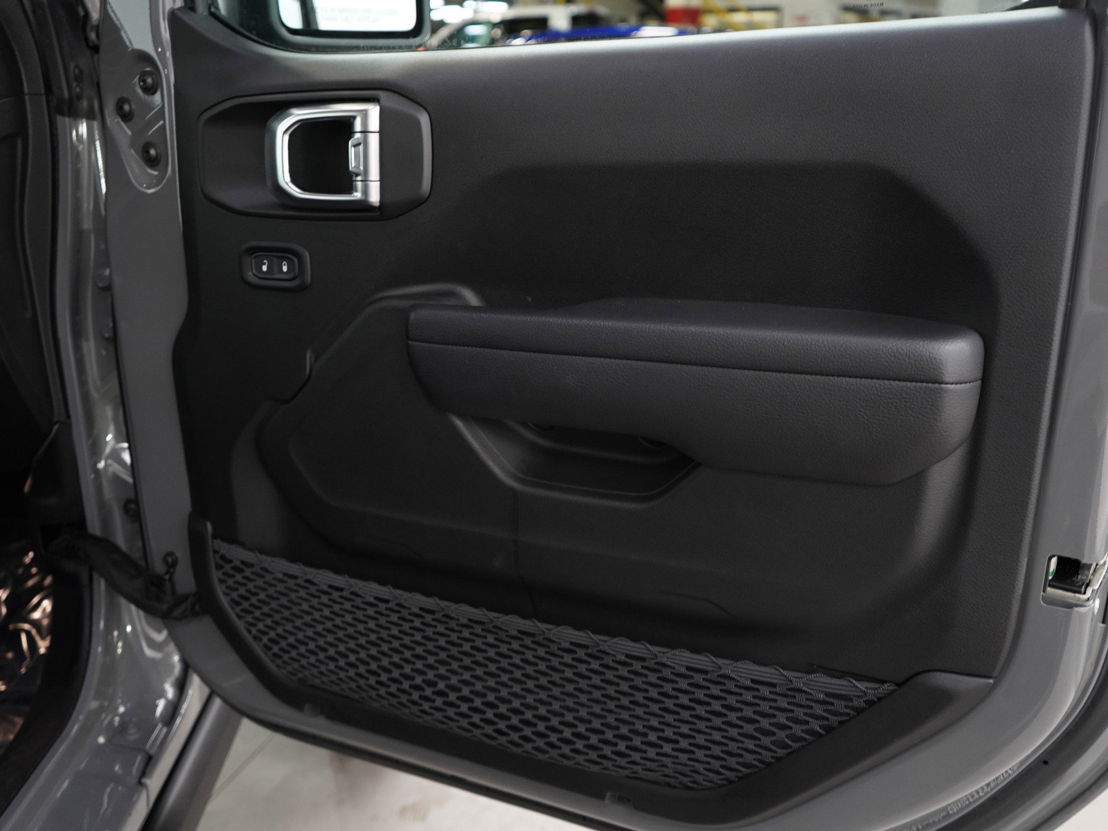 Used 2023 Jeep Wrangler Unlimited Rubicon 4xe w/ Cold Weather Group image 9