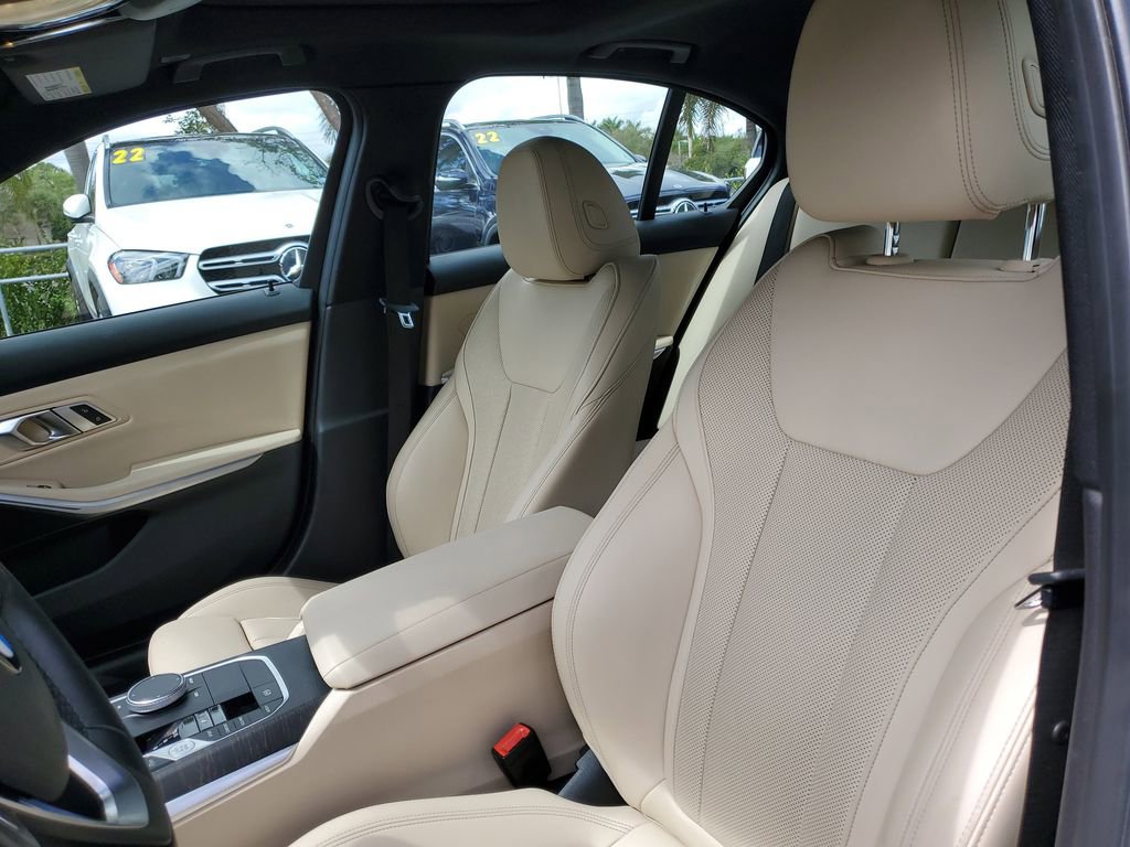 Used 2023 BMW 330i Sedan w/ Driving Assistance Package image 20