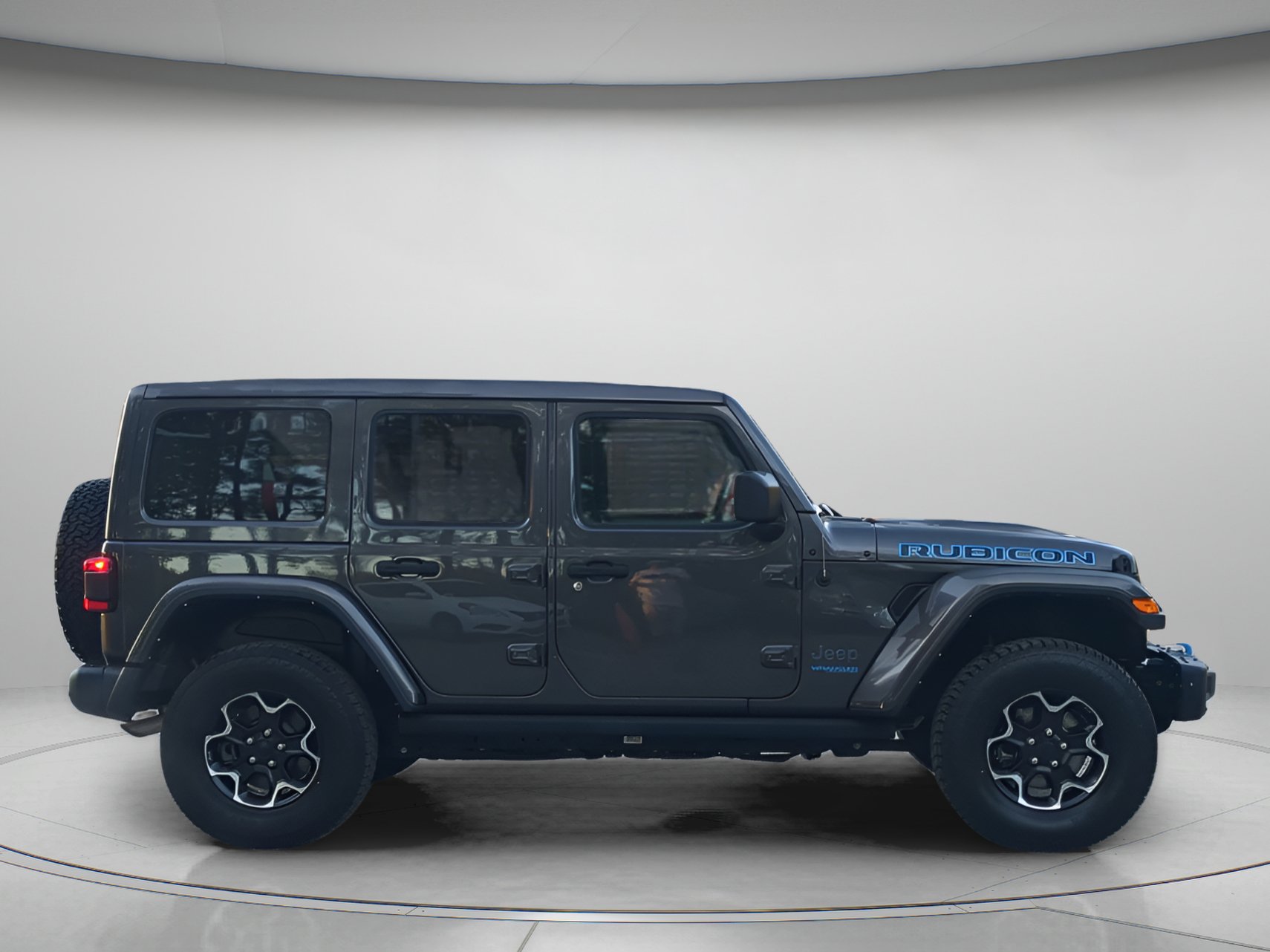 Used 2021 Jeep Wrangler Unlimited Rubicon 4xe w/ Steel Bumper Group AWD/4WD image 39