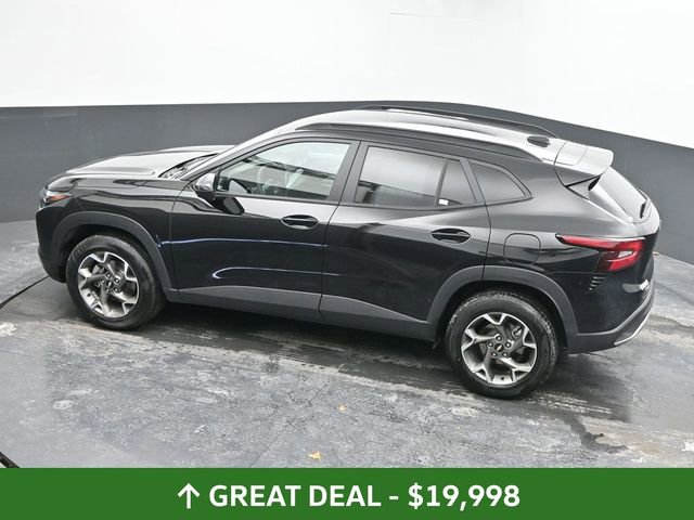 Used 2025 Chevrolet Trax LT image 40