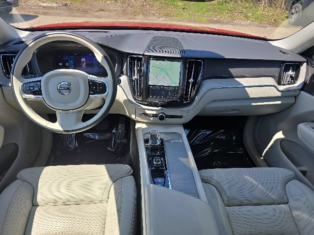 Certified 2024 Volvo XC60 B5 Ultimate AWD/4WD image 25