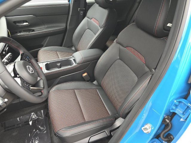 New 2027 Nissan Kicks SR w/ SR Premium Package FWD image 15