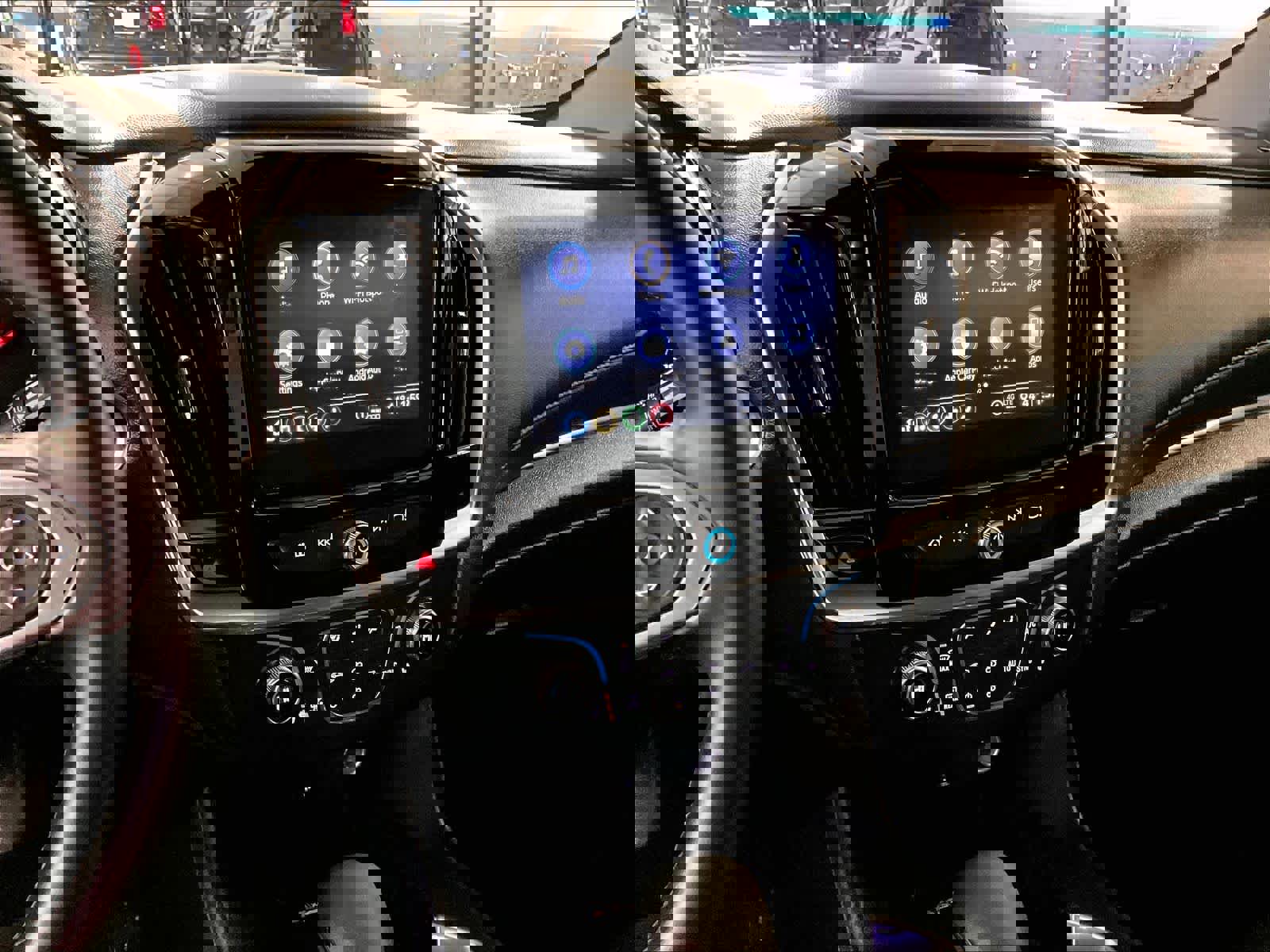 Used 2023 Chevrolet Traverse LT image 19