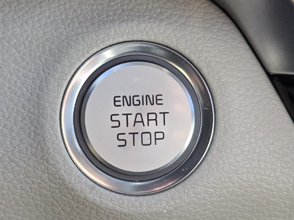 Used 2022 Kia Telluride S AWD/4WD image 35