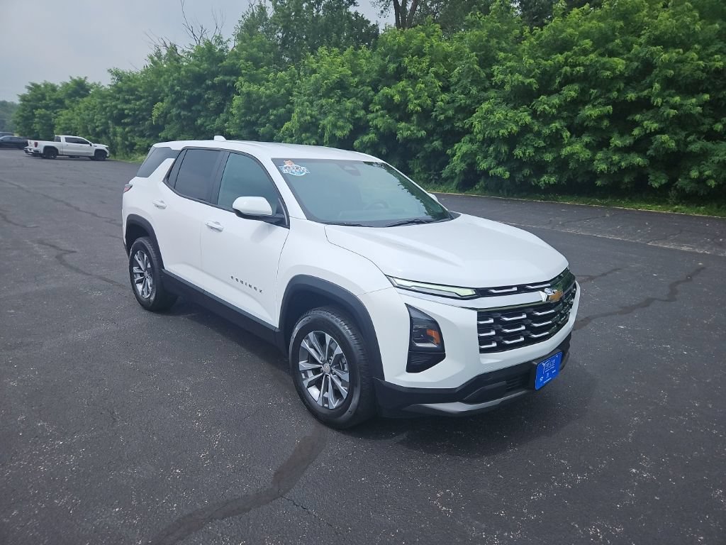 Used 2025 Chevrolet Equinox LT AWD/4WD image 9