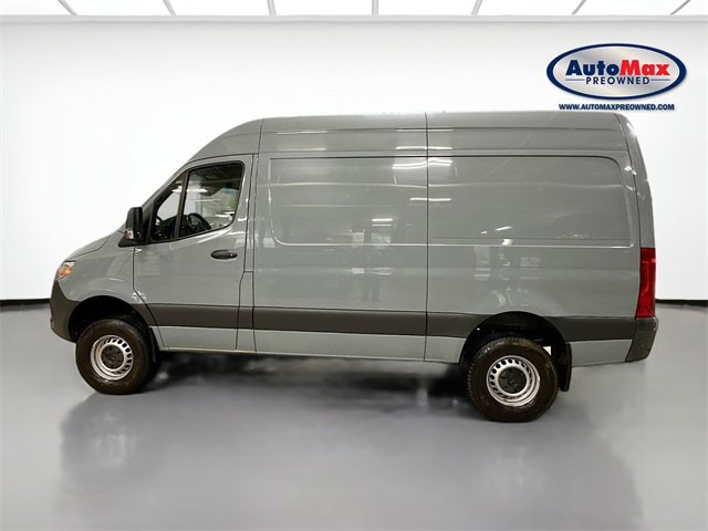 Used 2022 Mercedes-Benz Sprinter 144 Cargo image 9