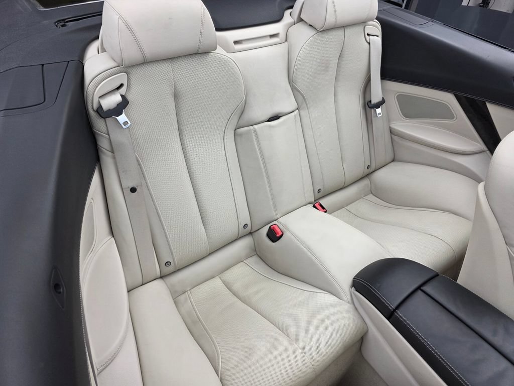 Used 2012 BMW 650i Convertible RWD image 29