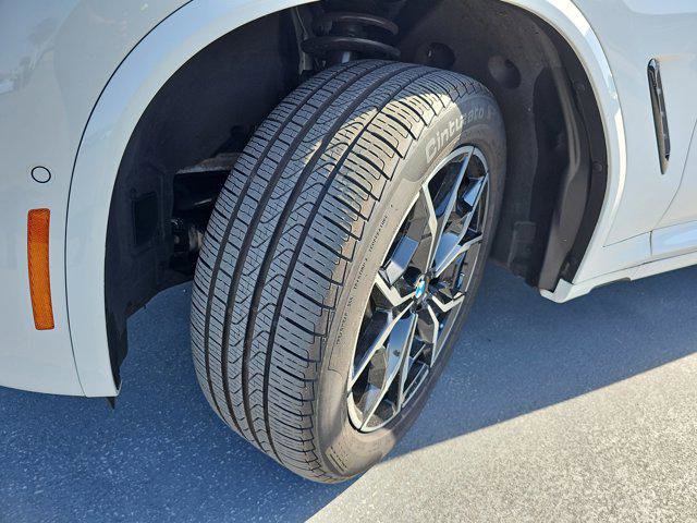 Used 2025 BMW X4 xDrive30i w/ Premium Package image 33