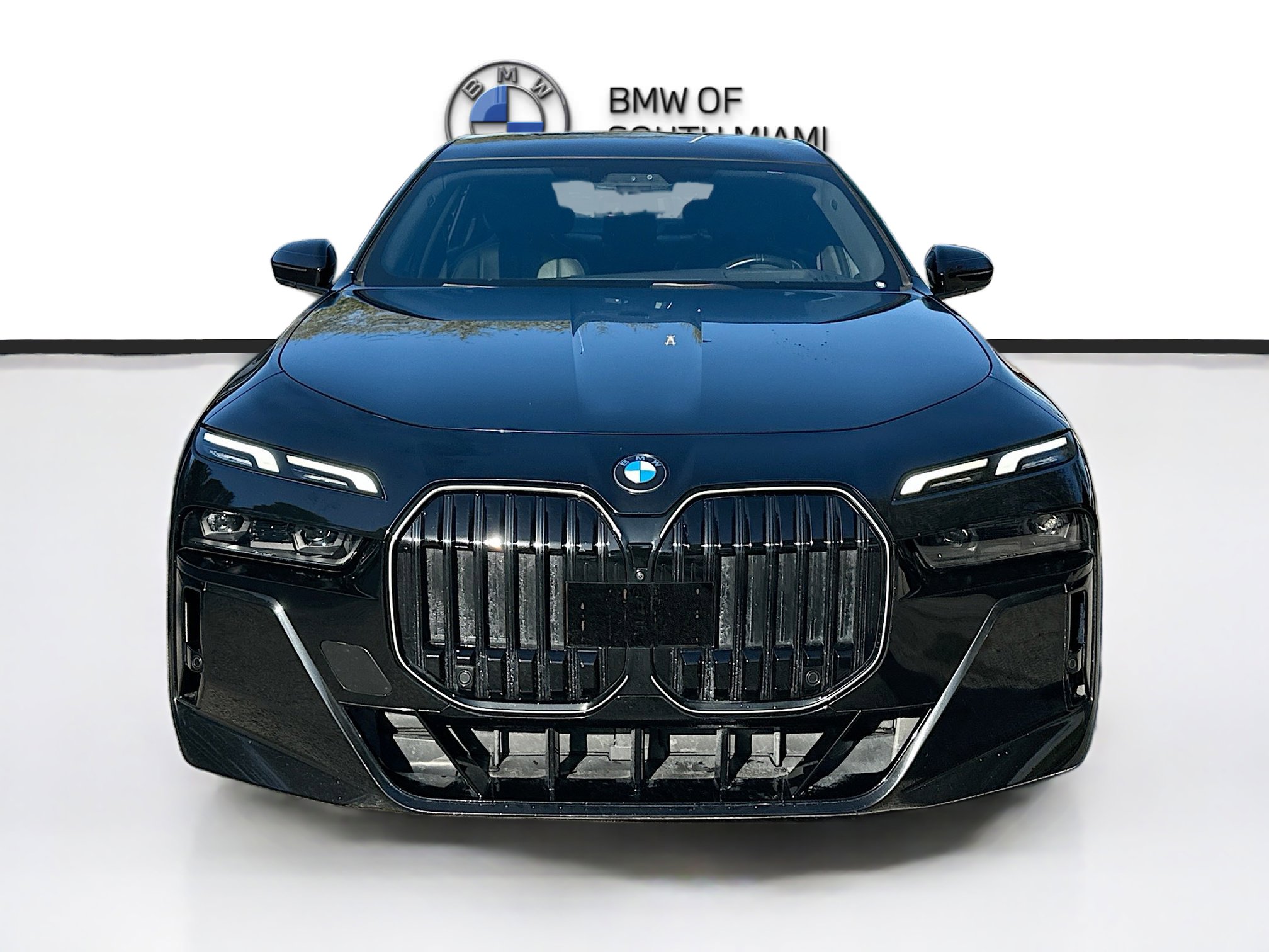 Certified 2024 BMW 740i image 2