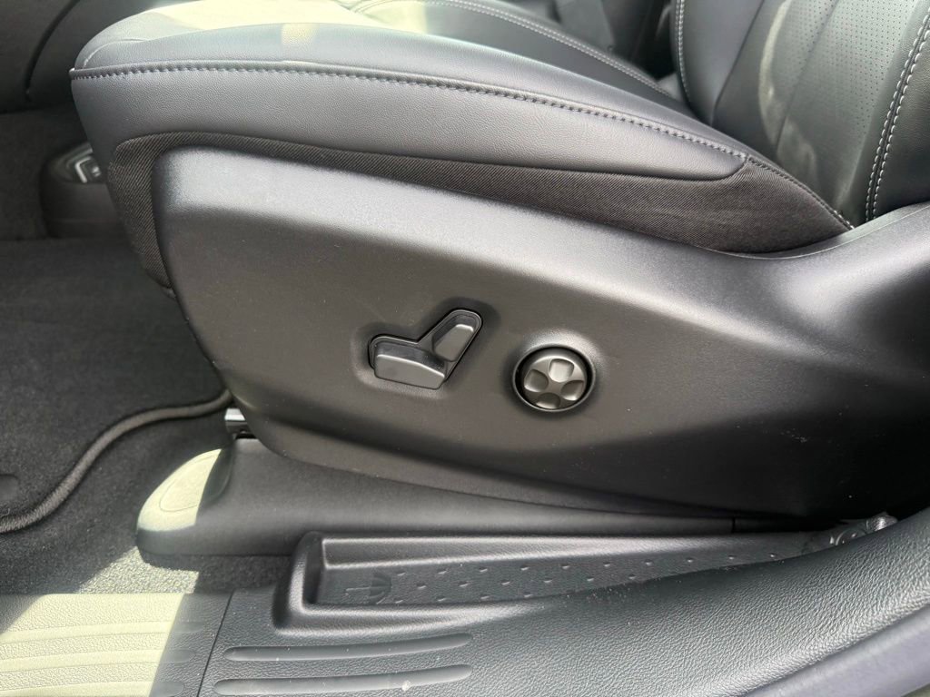 New 2027 Chrysler Pacifica Select FWD image 15