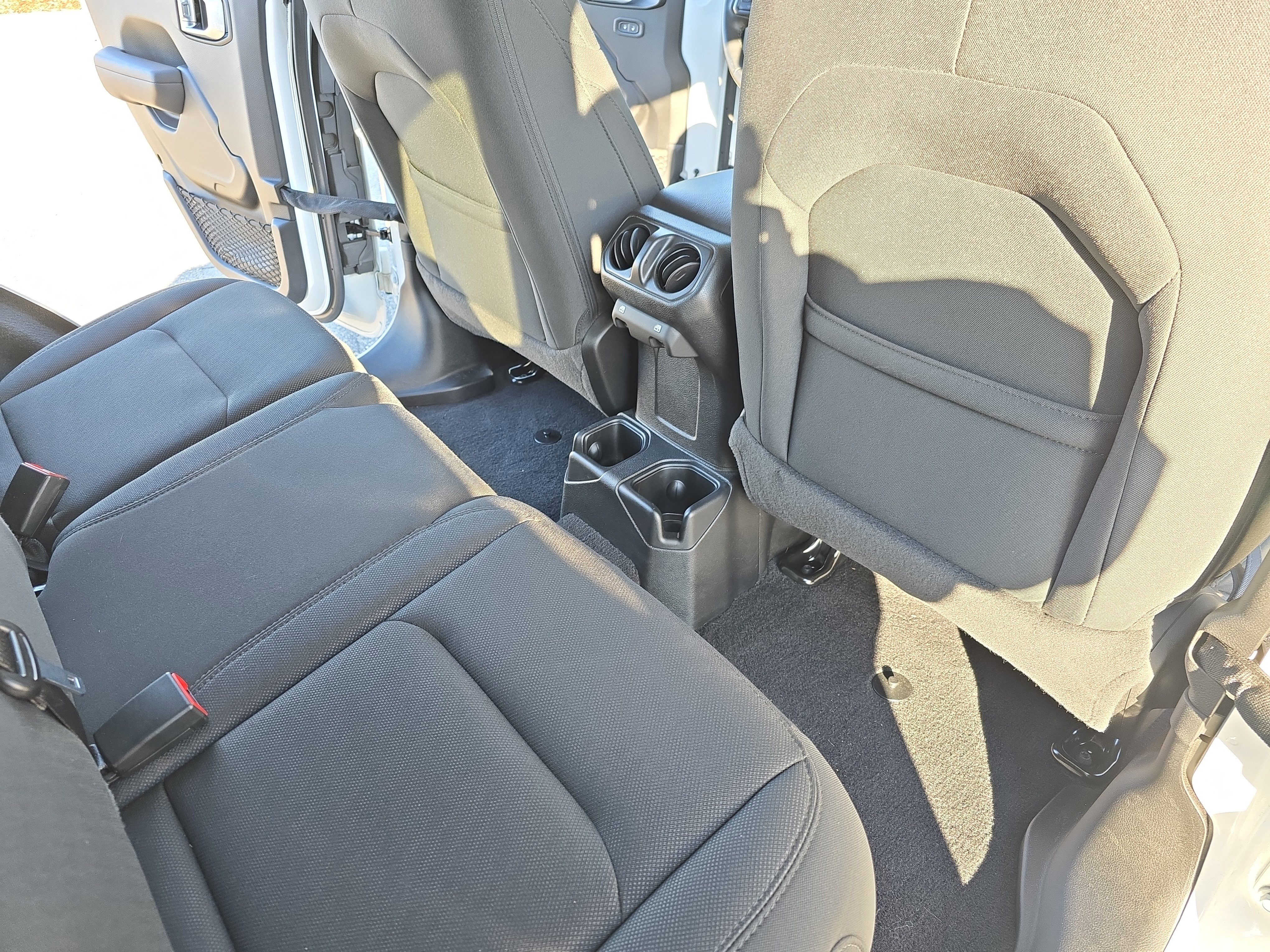 Used 2021 Jeep Wrangler Unlimited Willys image 11