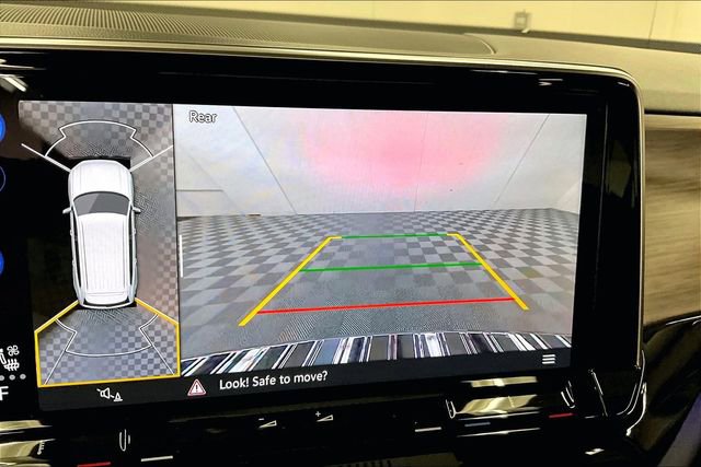 Used 2025 Volkswagen Atlas SEL Premium R-Line image 30