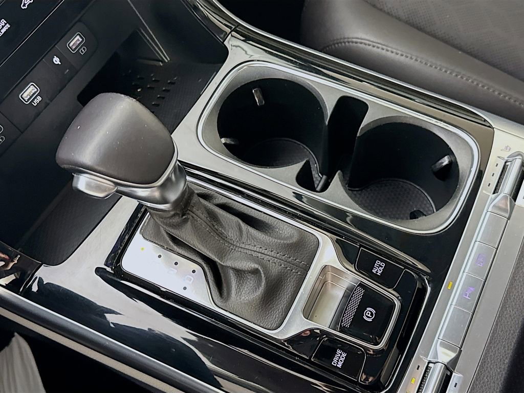 Used 2023 Kia Carnival SX image 20