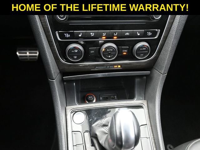 Used 2017 Volkswagen Passat 1.8T SEL Premium image 33