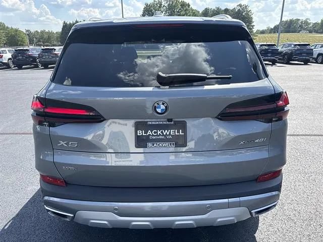Used 2024 BMW X5 xDrive40i w/ Premium Package AWD/4WD image 5