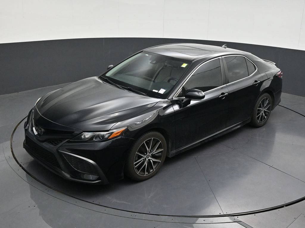 Used 2022 Toyota Camry SE w/ Audio Upgrade Package FWD image 15
