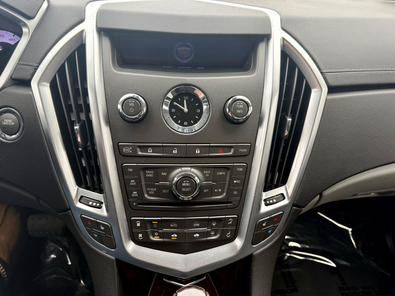 Used 2011 Cadillac SRX Luxury AWD/4WD image 37