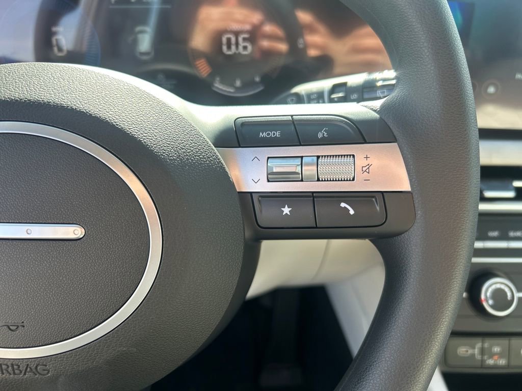 New 2026 Hyundai Tucson SE image 18